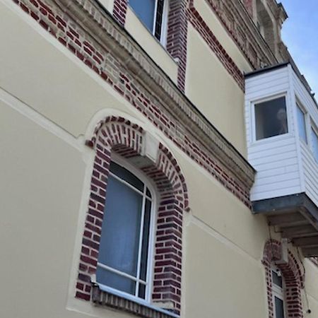 Appartement En Front De Mer A Villers-Sur-Mer Face Au Casino, 2P Tout Equipe Avec Parking Privatif - Fr-1-712-14 Exterior foto